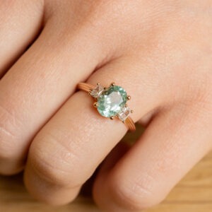 Bague tourmaline mint de 1,95ct et diamants baguettes