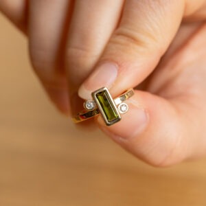 Bague tourmaline verte et diamants