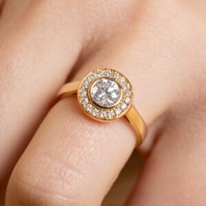 Bague diamant de 0,80ct entourage diamants