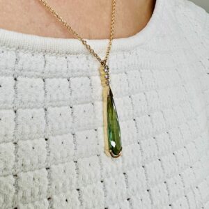 Pendentif tourmaline verte et diamants