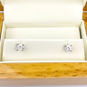 Boucles d'oreilles diamants de 0.30ct