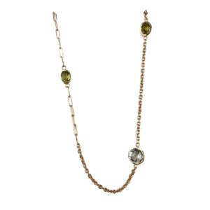 Collier sautoir avec péridots et prasiolites