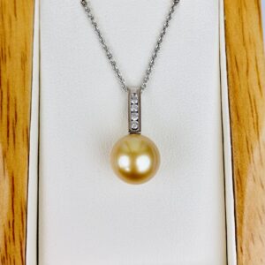 Pendentif perle gold et diamants