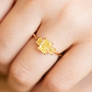 Bague diamants radiants jaunes 1,09ct + 0,45ct